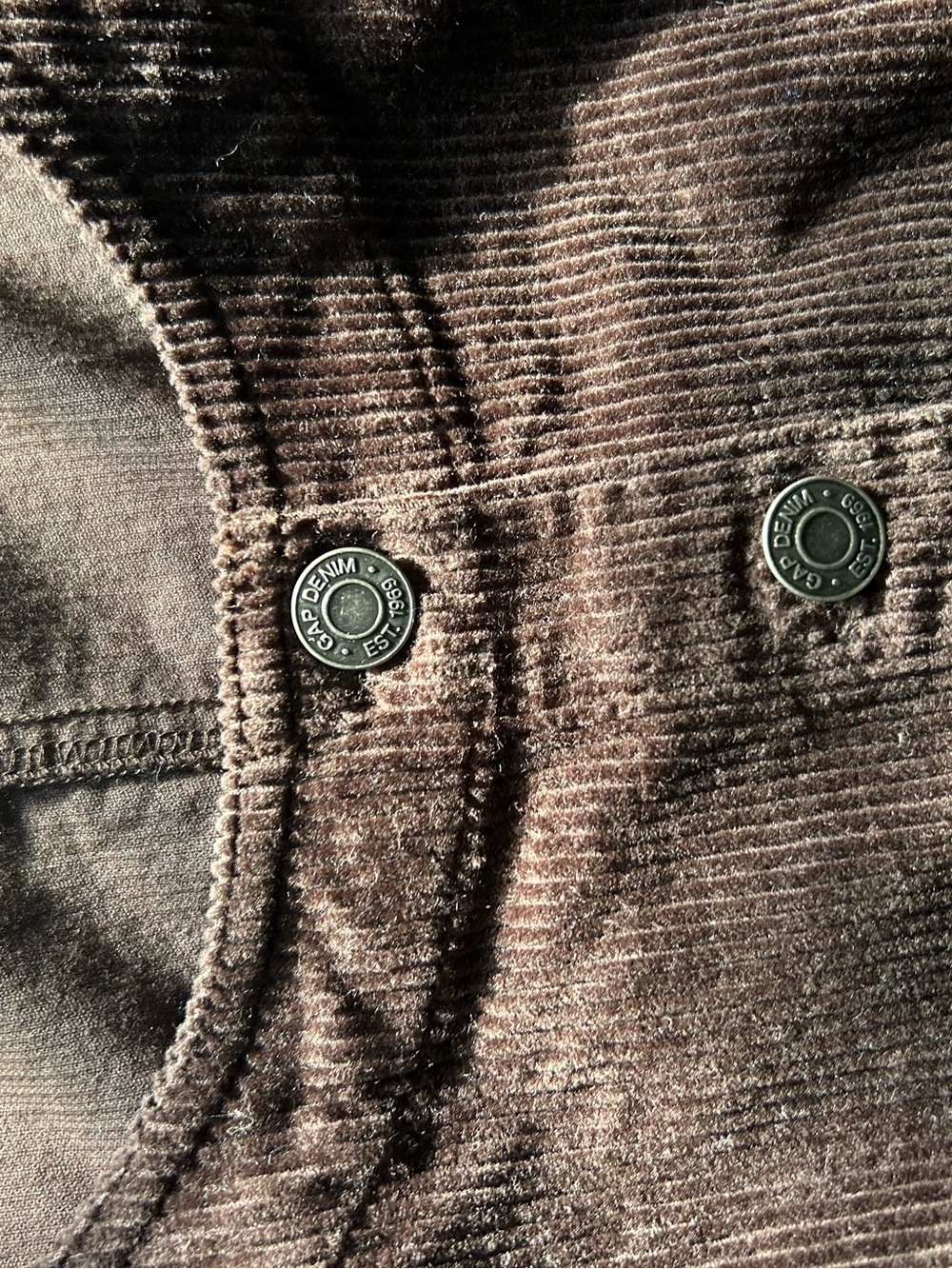 GAP Sleeveless Button-Front Mini Dress in Dark Brown - Picture 9 of 11